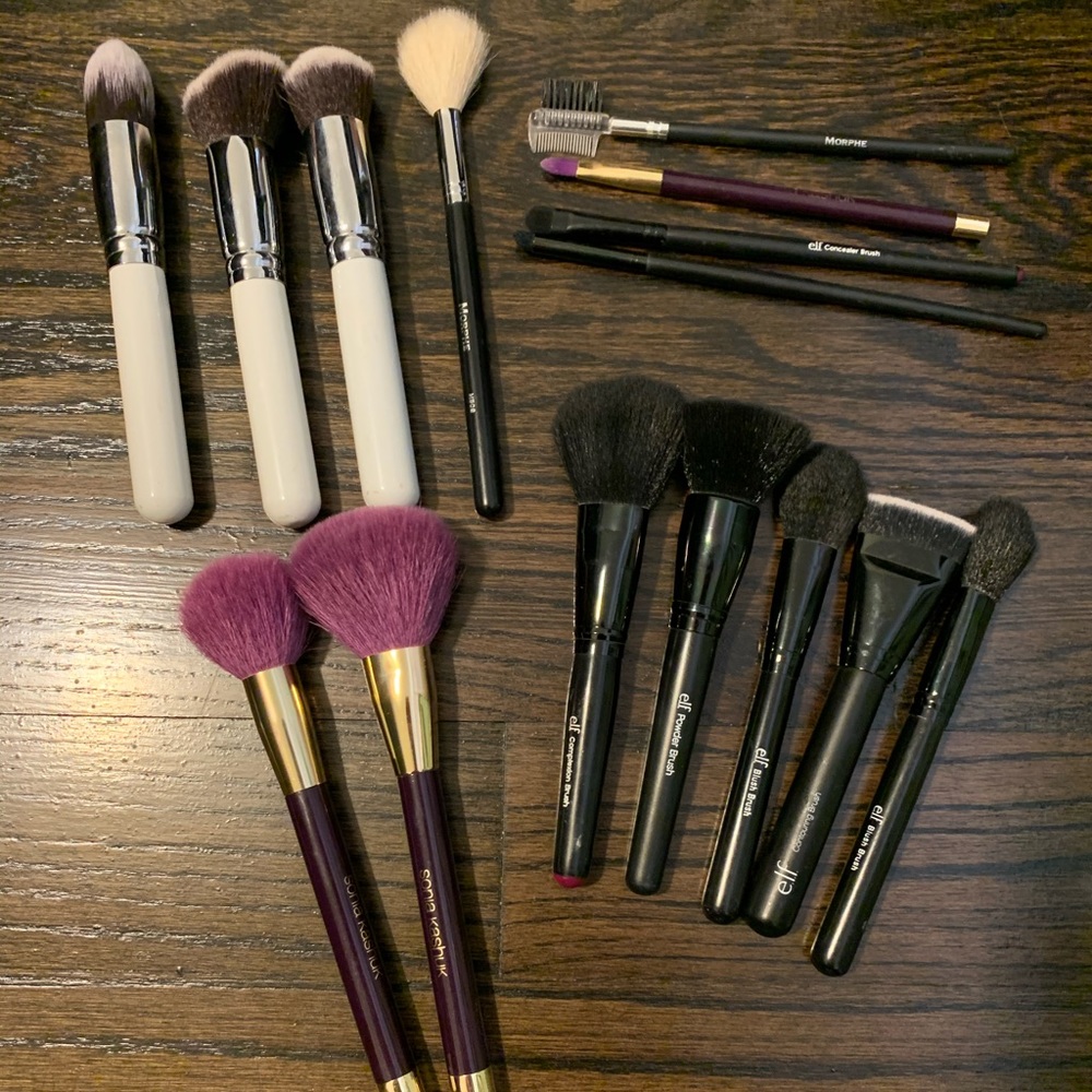 Makeup Brush bundle (A) & GWP